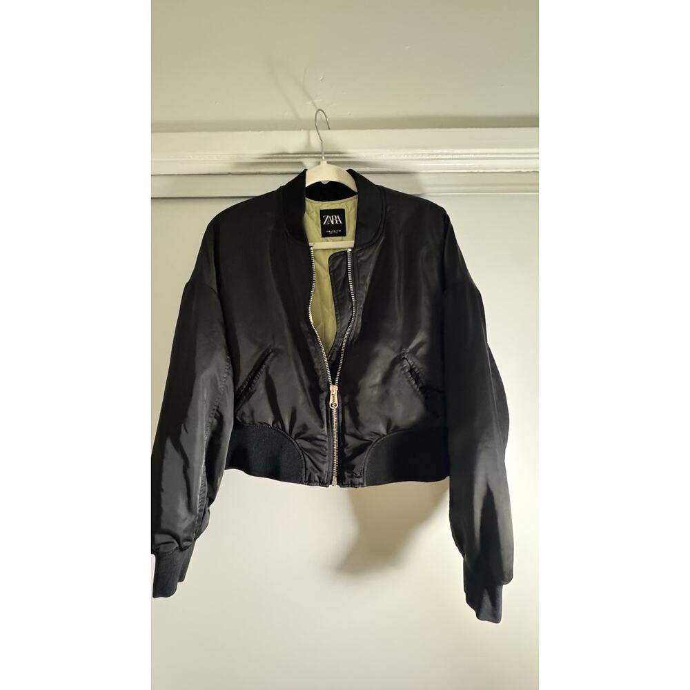 ZARA‎ Black Zip Up cropped Bomber Jacket XL With Light Green Lining